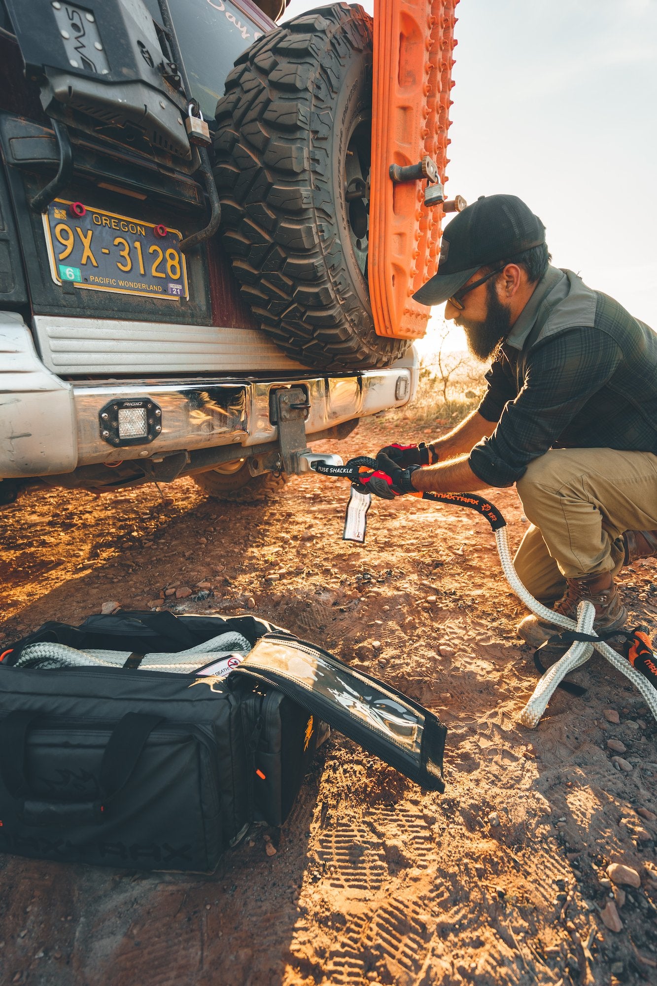 MAXTRAX Fuse Shackle  Recovery Gear MAXTRAX- Adventure Imports